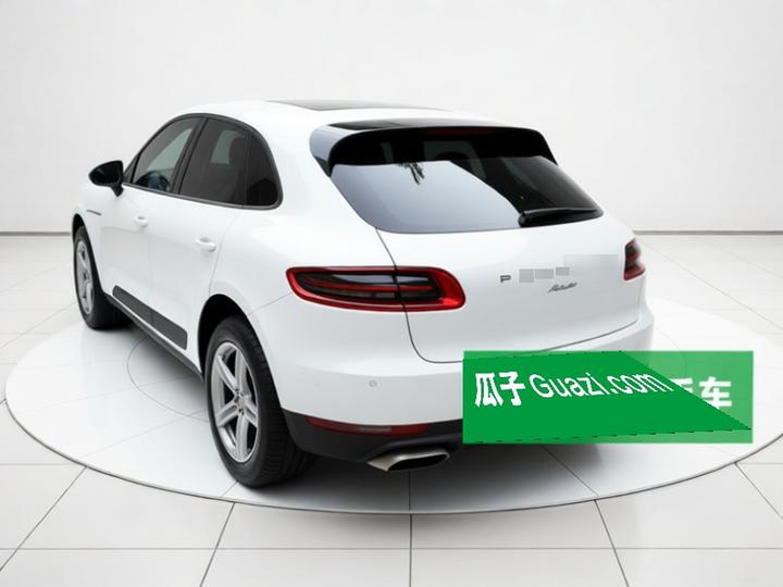 2017 Macan 2.0T photo 4