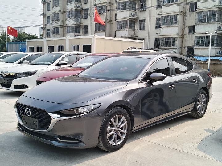 3 Axela 2021 1.5L AT