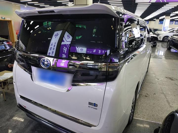 2021 Crown Hybrid 2.5L HV Supreme photo 4