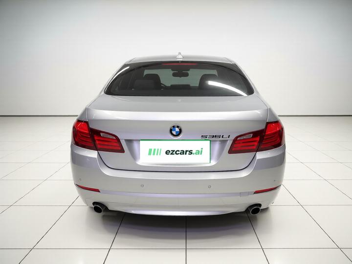 5 Series 2011 535Li Leading photo 3