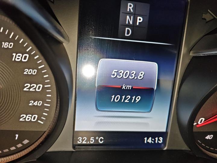 GLC 2018 GLC 300 4MATIC Dynamic photo 3