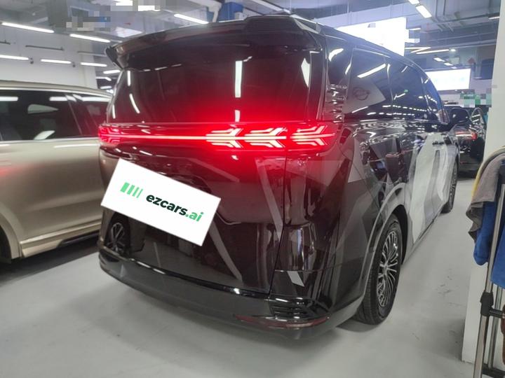 D9 2022 DM-i 970 AWD Flagship photo 4