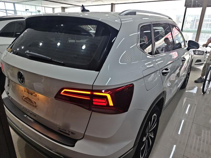 Tharu 2021 330TSI AWD Luxury PLUS photo 4