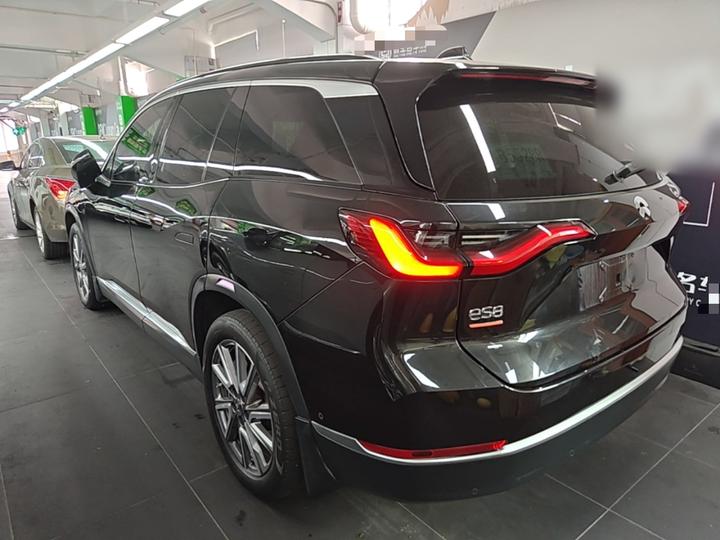 ES8 2022 100kWh 7-Seater photo 4