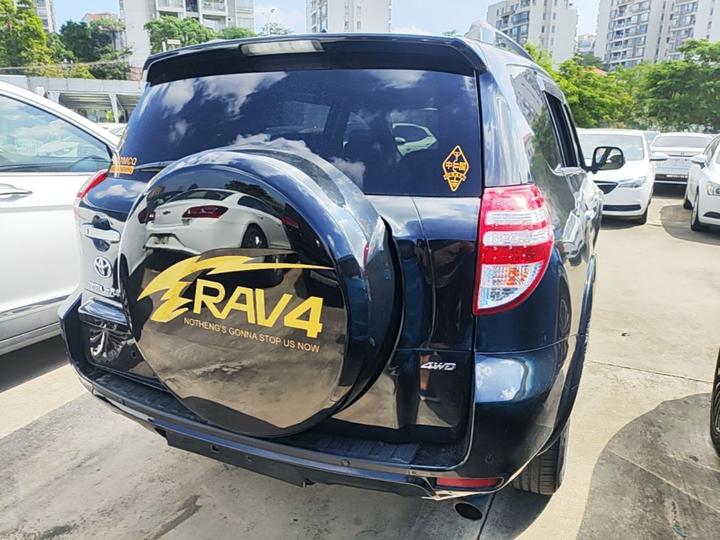 RAV4 2011 2.4L AT AWD Luxury photo 4