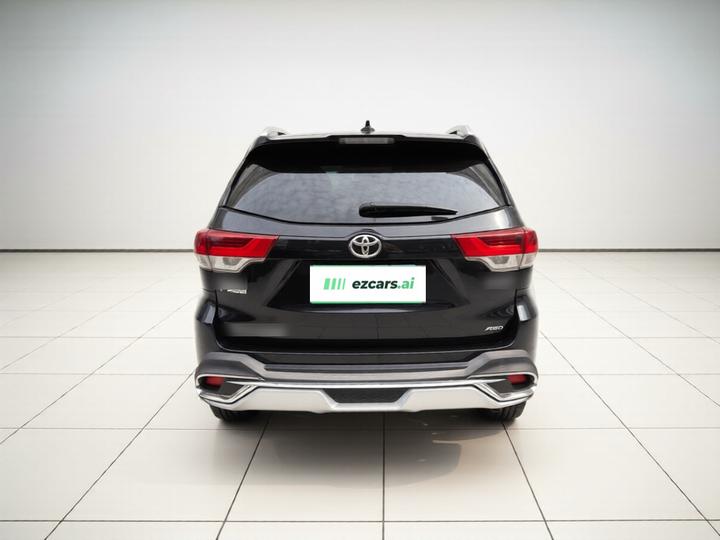 Highlander 2018 2.0T AWD Elite 7-Seater China V photo 5