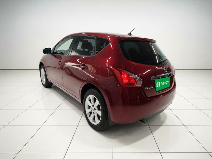 Tiida 2011 1.6L CVT Comfort photo 4