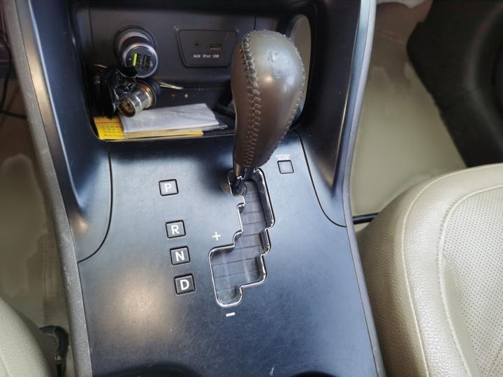 ix35 2013 2.0L AT RWD Smart GLS China V photo 6