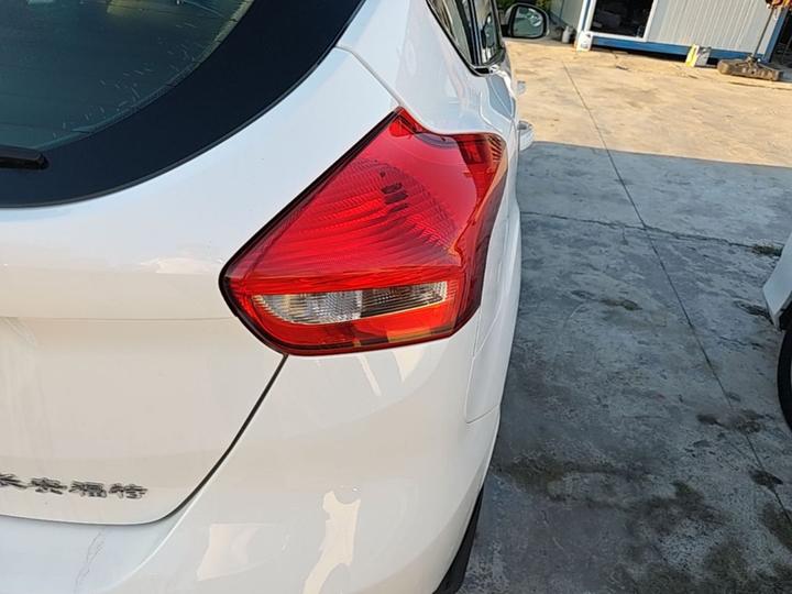 Focus 2017 Hatchback 1.6L AT Comfort photo 7
