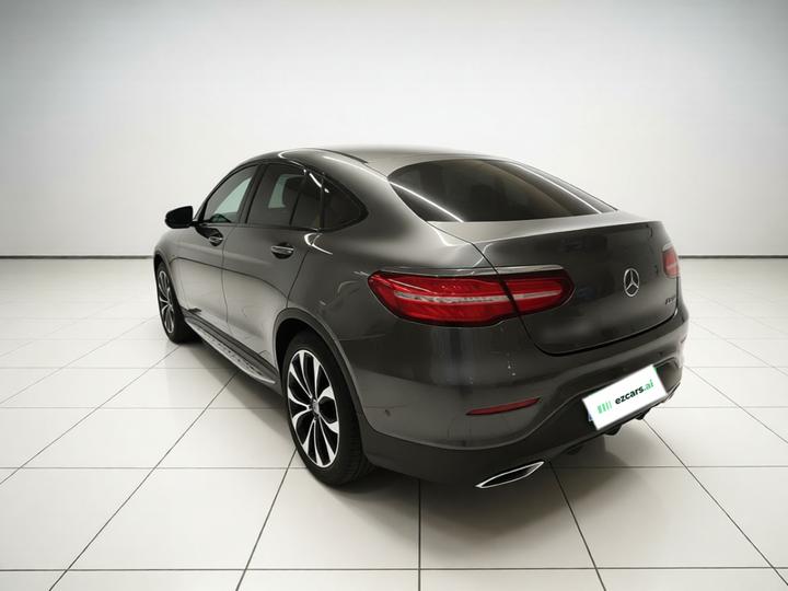GLC Coupe 2018 GLC 260 4MATIC Coupe SUV photo 4