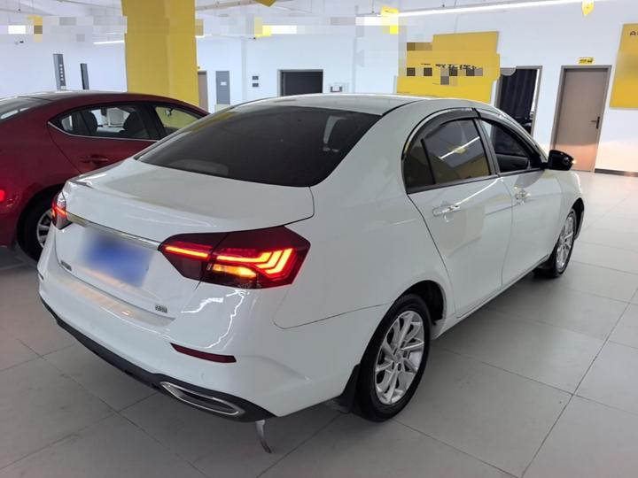 Emgrand 2021 UP 1.5L CVT Luxury photo 6