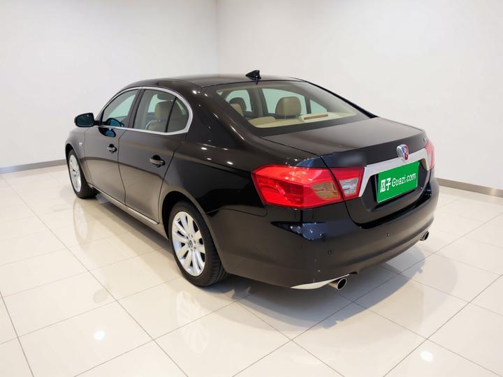 950 2012 2.4L Luxury Executive photo 4