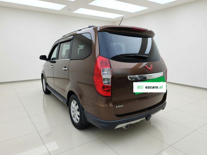 Wuling Hongguang 2014 1.5L S Luxury photo 4