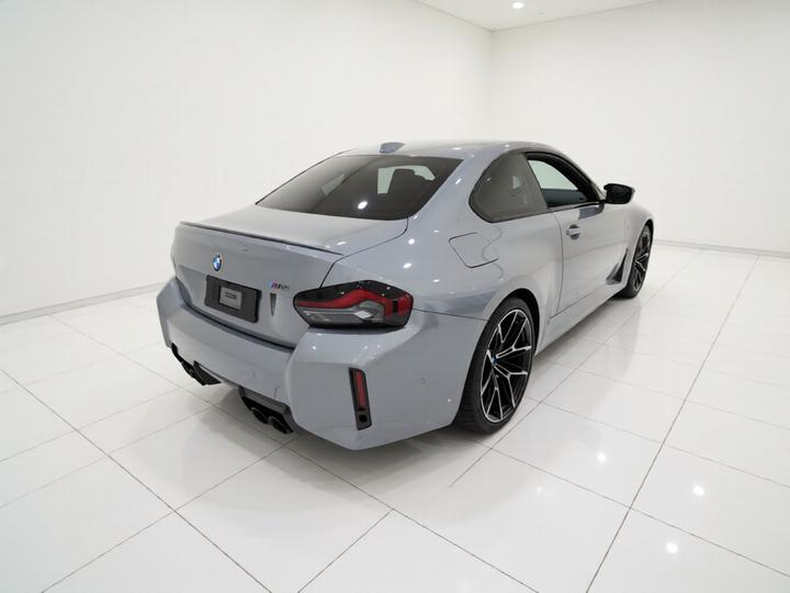 M2 2024 M2 photo 4