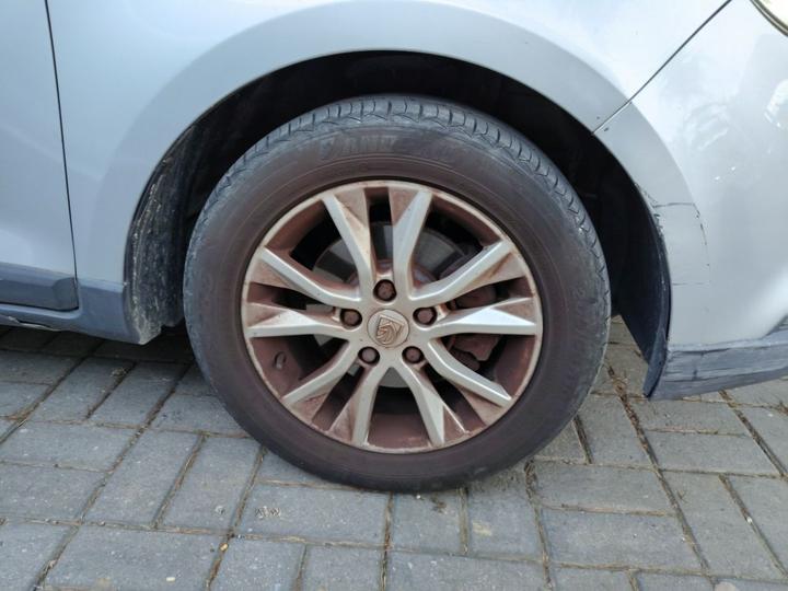 730 2014 1.8L MT Comfort 7-Seater photo 8