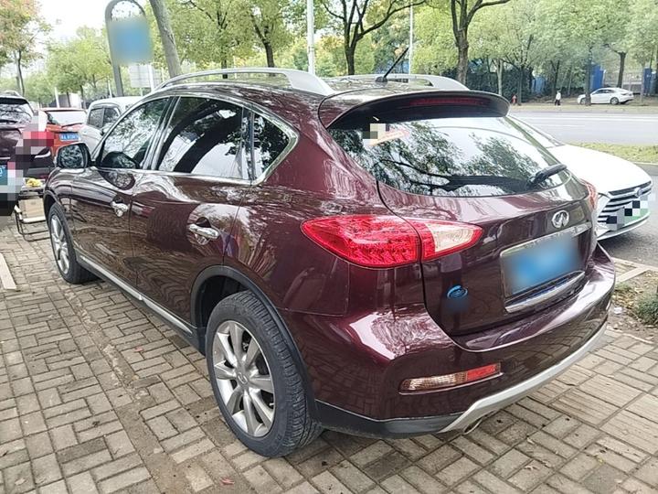 QX50 2015 2.5L Comfort photo 4