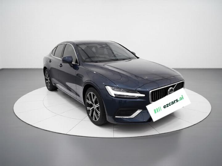 S60 2023 B4 Luxury photo 3