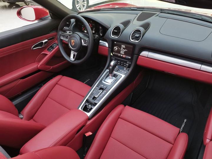 718 2018 Boxster 2.0T photo 4