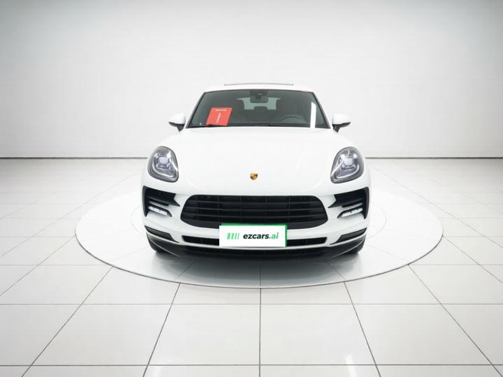 2021 Macan 2.0T photo 2