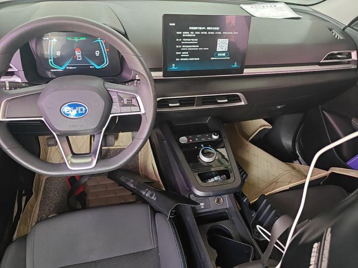 e2 2020 Upgraded Standard Range Standard photo 4