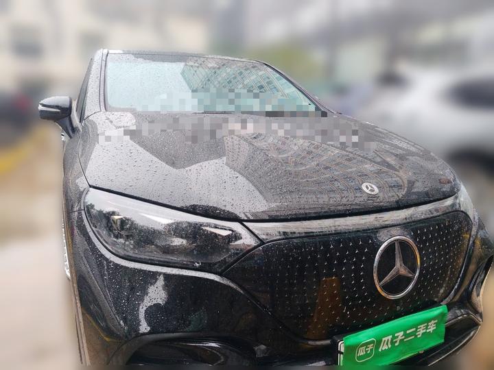 EQE SUV 2023 500 4MATIC photo 2