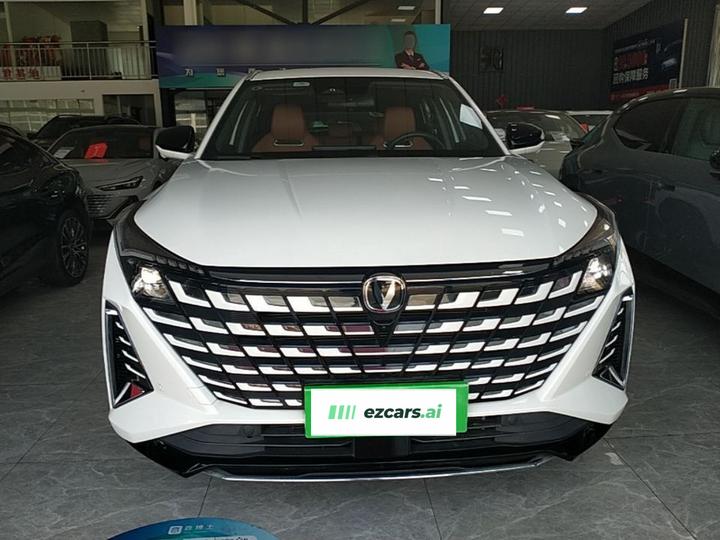 UNI-Z 2025 1.5T Premium photo 2