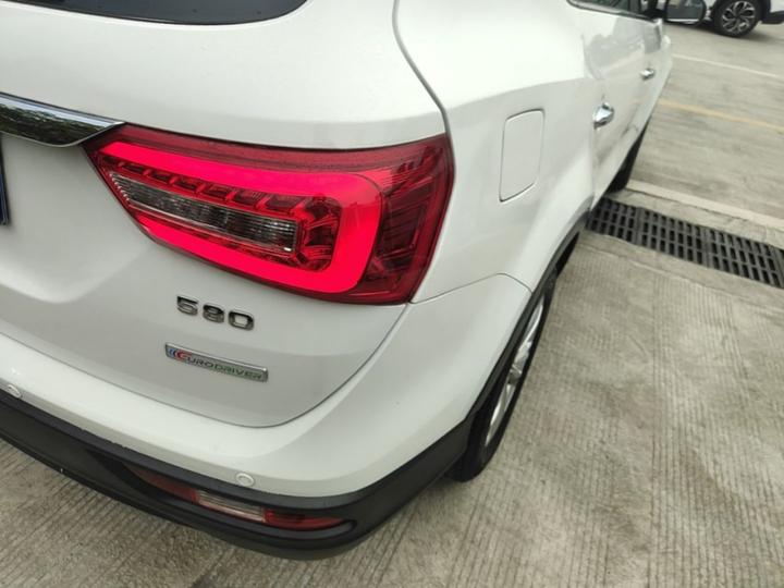 Fengon 580 2016 1.8L MT Comfort photo 7