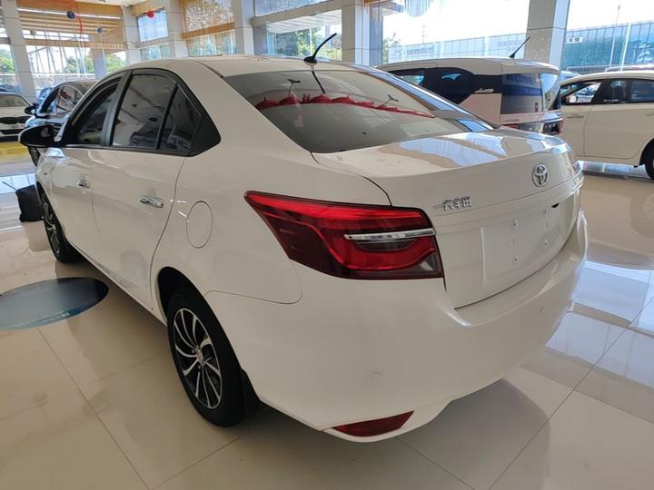 Vios 2022 1.5L 20 Anniversary Edition photo 4