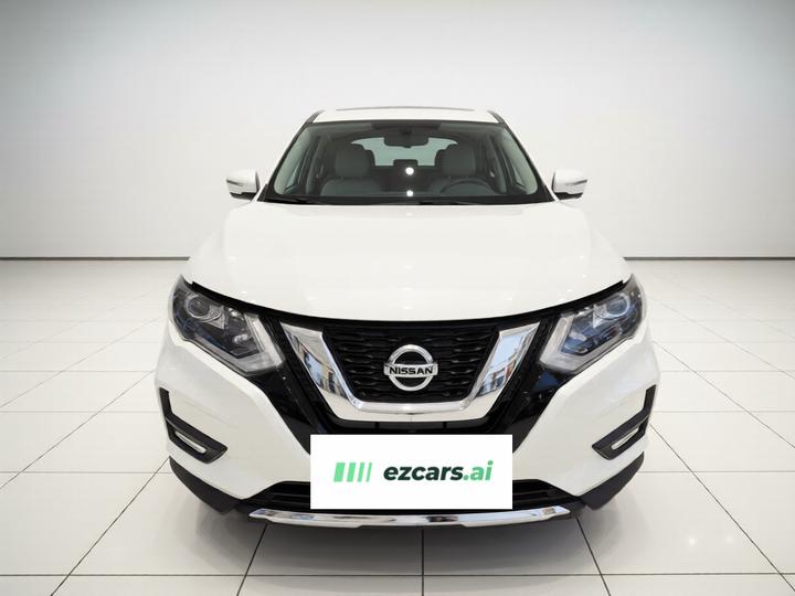 X-Trail 2017 2.0L CVT Comfort 2WD photo 2