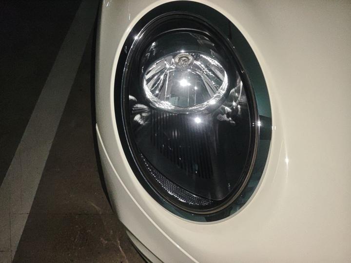 2019 1.5T ONE PLUS 5-Door photo 7