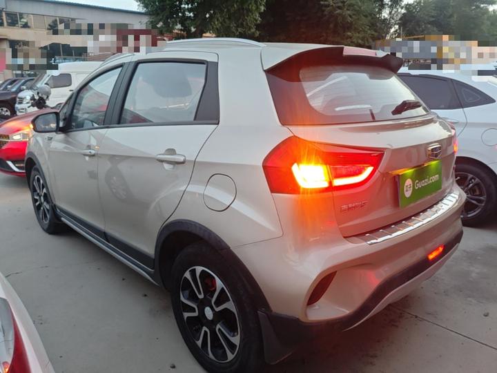 Vision X3 2017 1.5L AT Premium photo 4