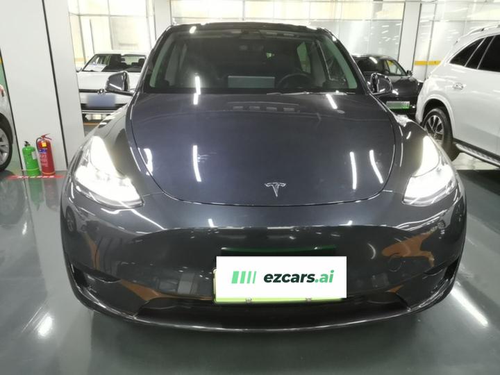 Model Y 2024 RWD photo 2
