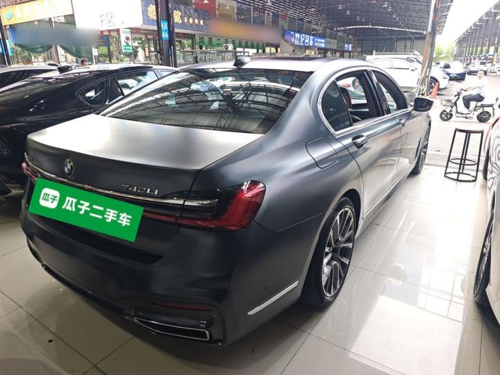 7 Series 2019 740Li xDrive Executive M Sport Package photo 4