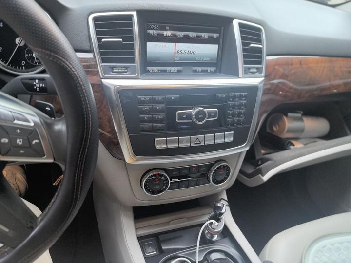 M-Class 2012 ML 350 Dynamic photo 5