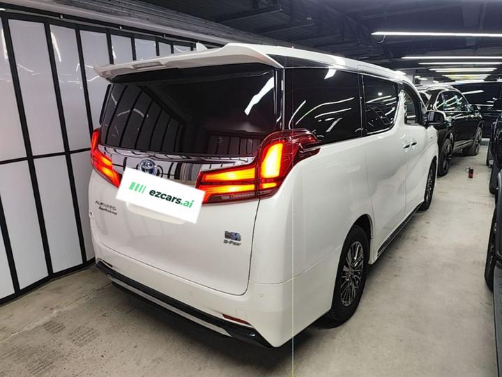 Alphard 2021 Hybrid 2.5L Premium photo 4
