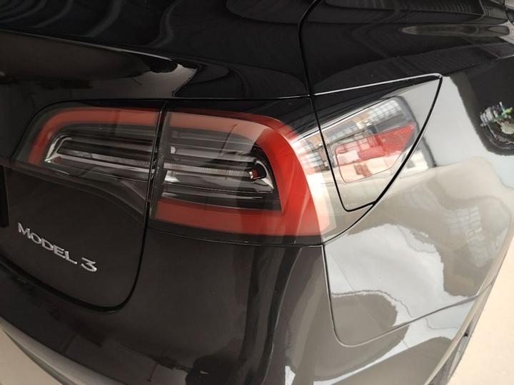 Model 3 2022 RWD photo 7