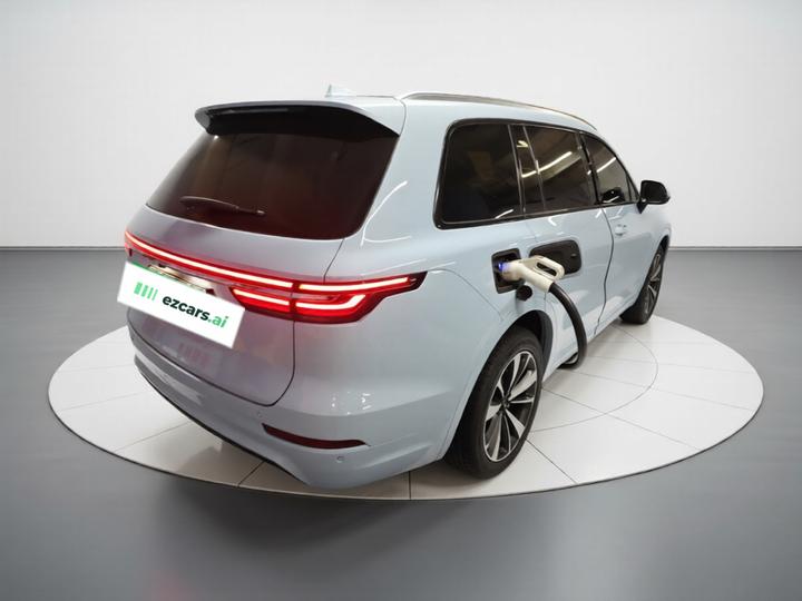 Li Auto ONE 2020 EREV 6-Seater photo 4