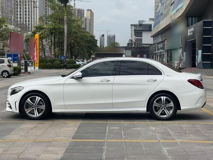 C-Class 2021 C 260 L Sport photo 4