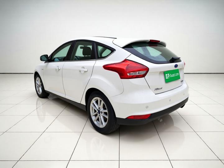 Focus 2015 Hatchback EcoBoost 180 AT Elite photo 4