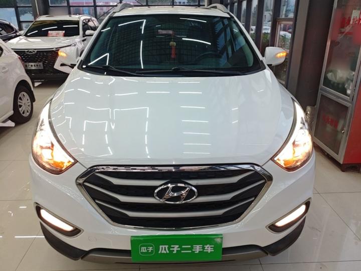 ix35 2015 2.0L AT RWD Smart IV photo 2