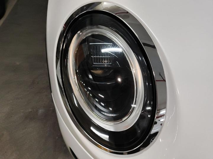 2023 1.5T ONE 5-Door photo 7