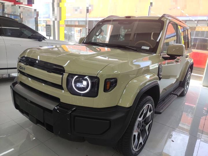 iCAR V27 2026 200KM AWD 700