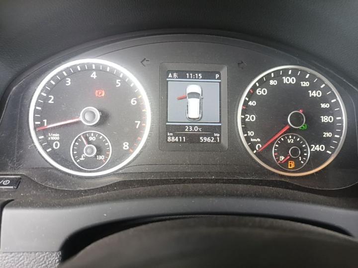 Tiguan 2013 1.8TSI AT RWD Luxury photo 2