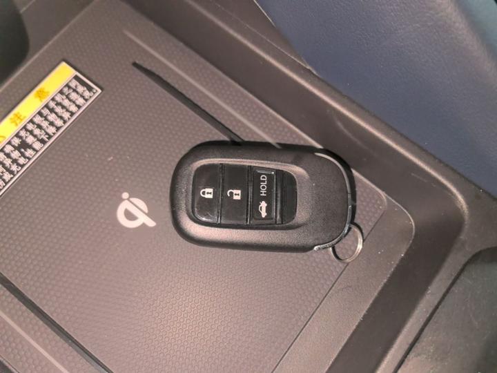 L 2025 + photo 8