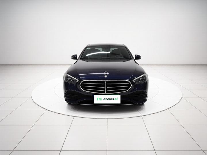 C-Class 2023 C 260 L photo 2