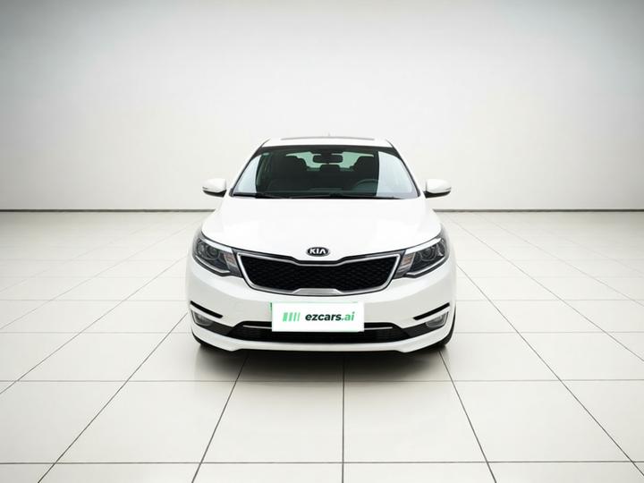 K2 2015 Hatchback 1.4L MT GLS photo 2