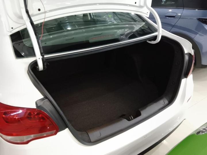 Cavalier 2016 1.5L AT photo 8