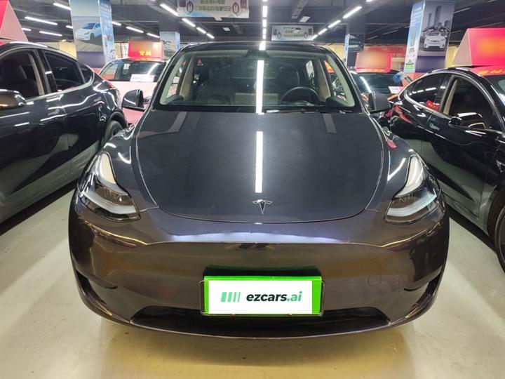 Model Y 2024 RWD photo 2