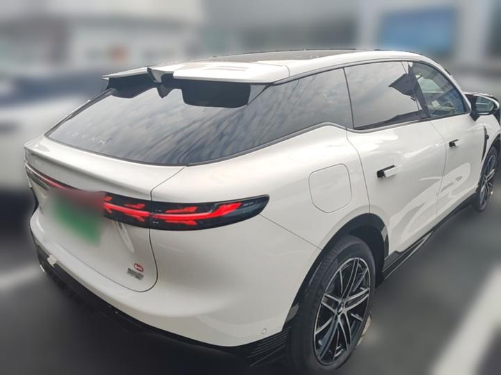 Voyah 2025 AWD Qiankun photo 6