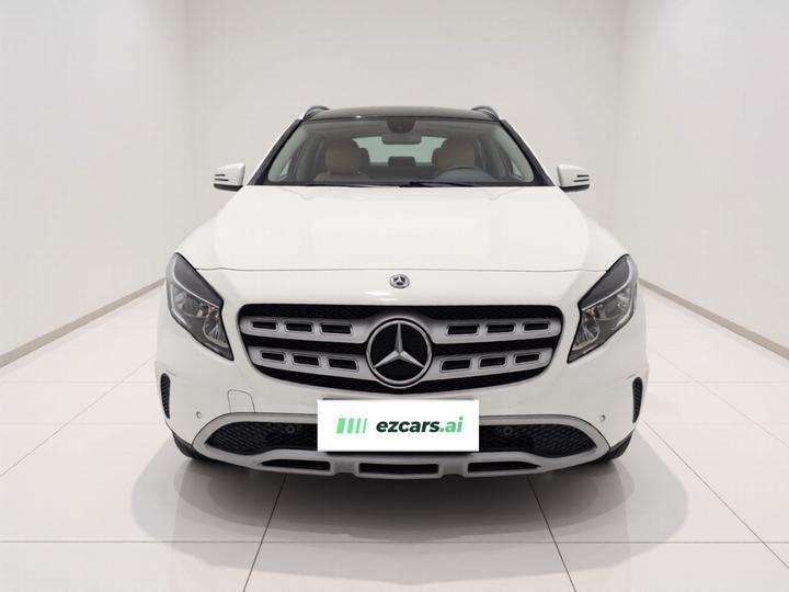 GLA 2018 GLA 200 Dynamic photo 2